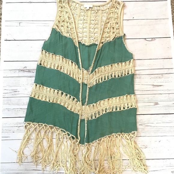 Umgee Green Boho Crocheted Knit Fringe Western Long Vest Size Medium - Picture 6 of 8